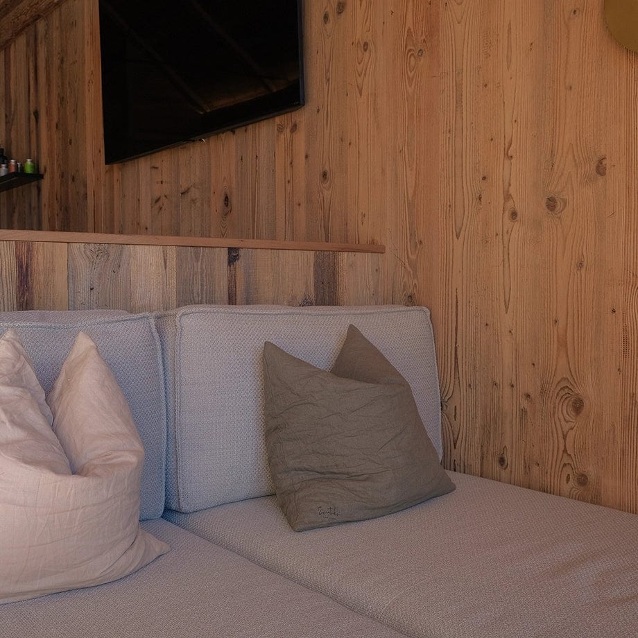 Wand- & Deckenverkleidung Altholz mit Nut und Feder - fixe Breiten