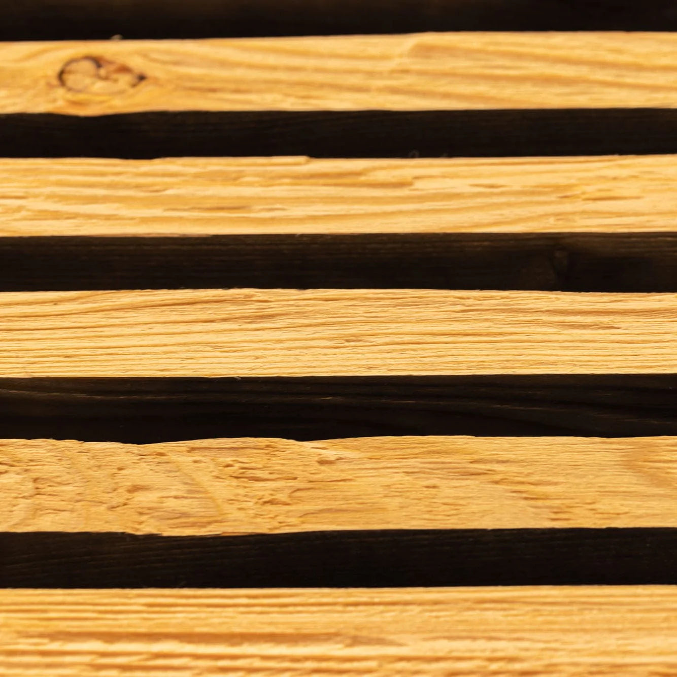 Pannello acustico in legno massello di larice trinciato