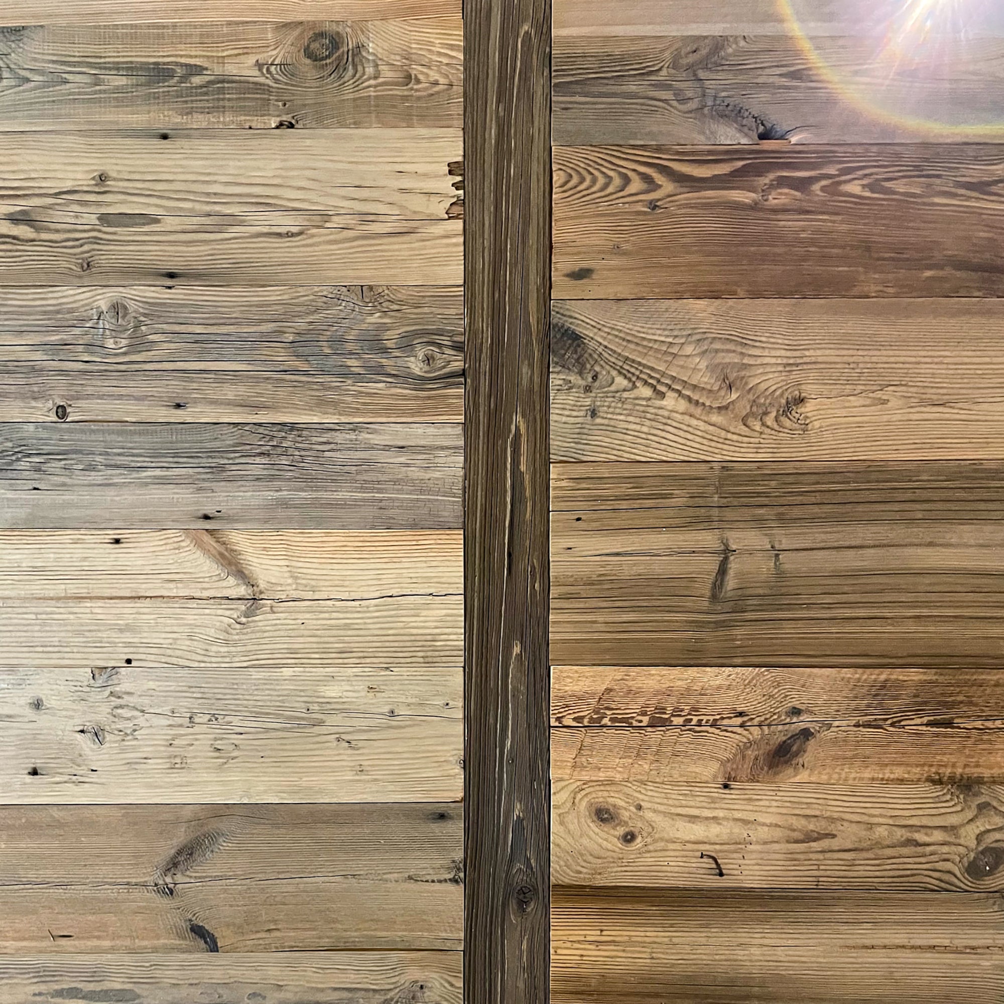 Wand- & Deckenverkleidung Altholz mit Nut und Feder